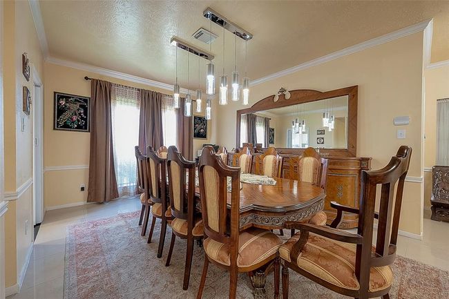 11823 Caprock Canyons Ln, House other with 4 bedrooms, 3 bathrooms and 2 parking in Sugar Land TX | Image 5