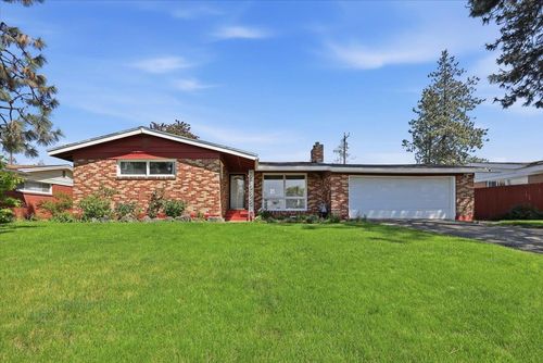 1808 W Kiernan Ave, Spokane, WA, 99205-2551 | Card Image