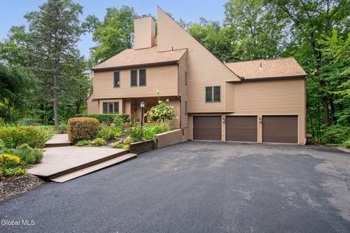 68 Mill Rd, Latham, NY, 12110-1231 | Card Image