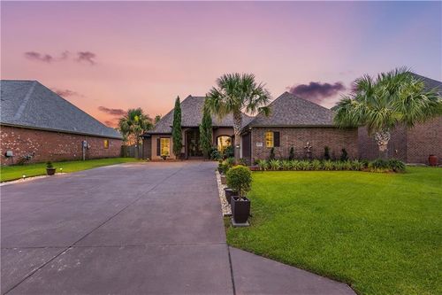 41207 Colonial Dr, Sorrento, LA, 70778-3426 | Card Image