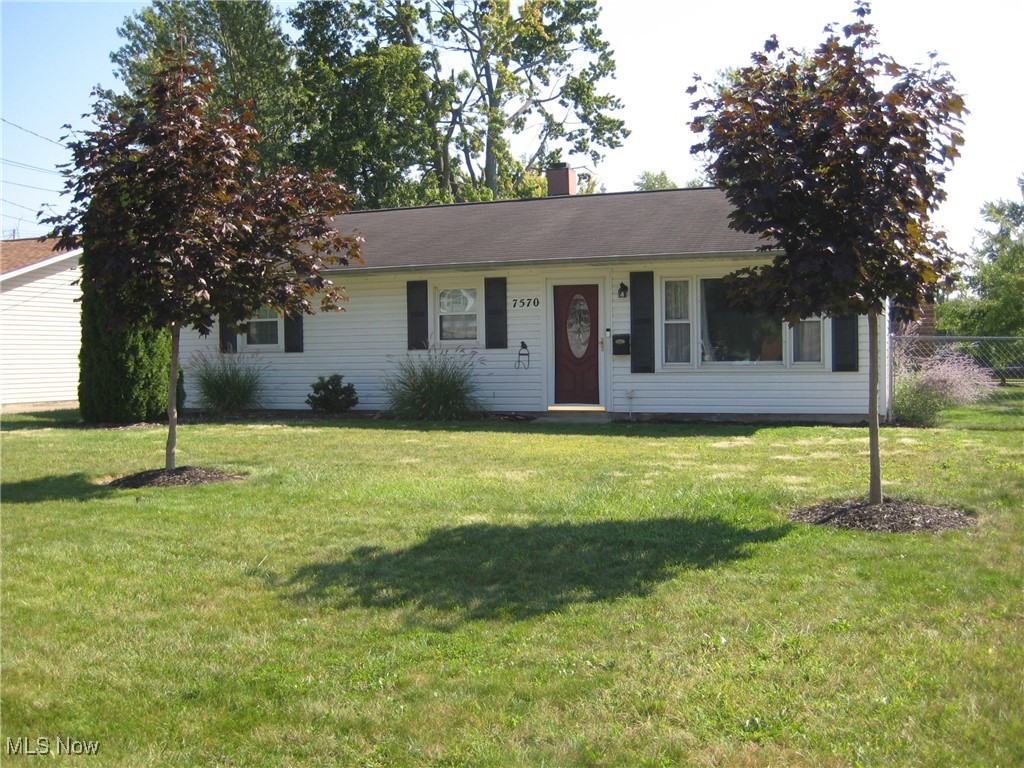 Pinehurst Dr, Mentor On The Lake, OH 44060