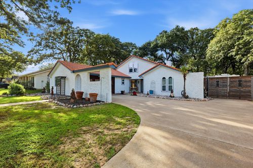 913 Harwood Ter, Bedford, TX, 76021-2310 | Card Image