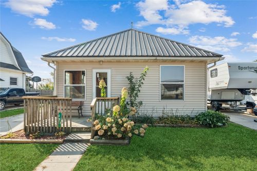 405 W 1st St, Mechanicsville, IA, 52306-9774 | Card Image