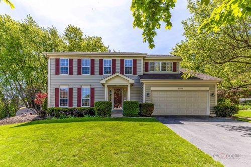 1889 Mcrae Ln, Mundelein, IL, 60060-1400 | Card Image