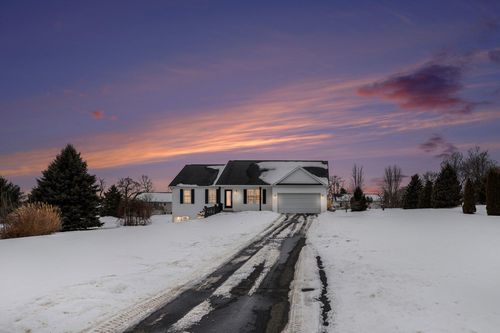 7927 Lancaster Ln, East Leroy, MI, 49051-7806 | Card Image