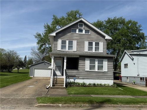 460 Whipple Ave, Campbell, OH, 44405-1534 | Card Image