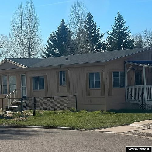222 Roosevelt Ave, Evanston, WY, 82930-2536 | Card Image