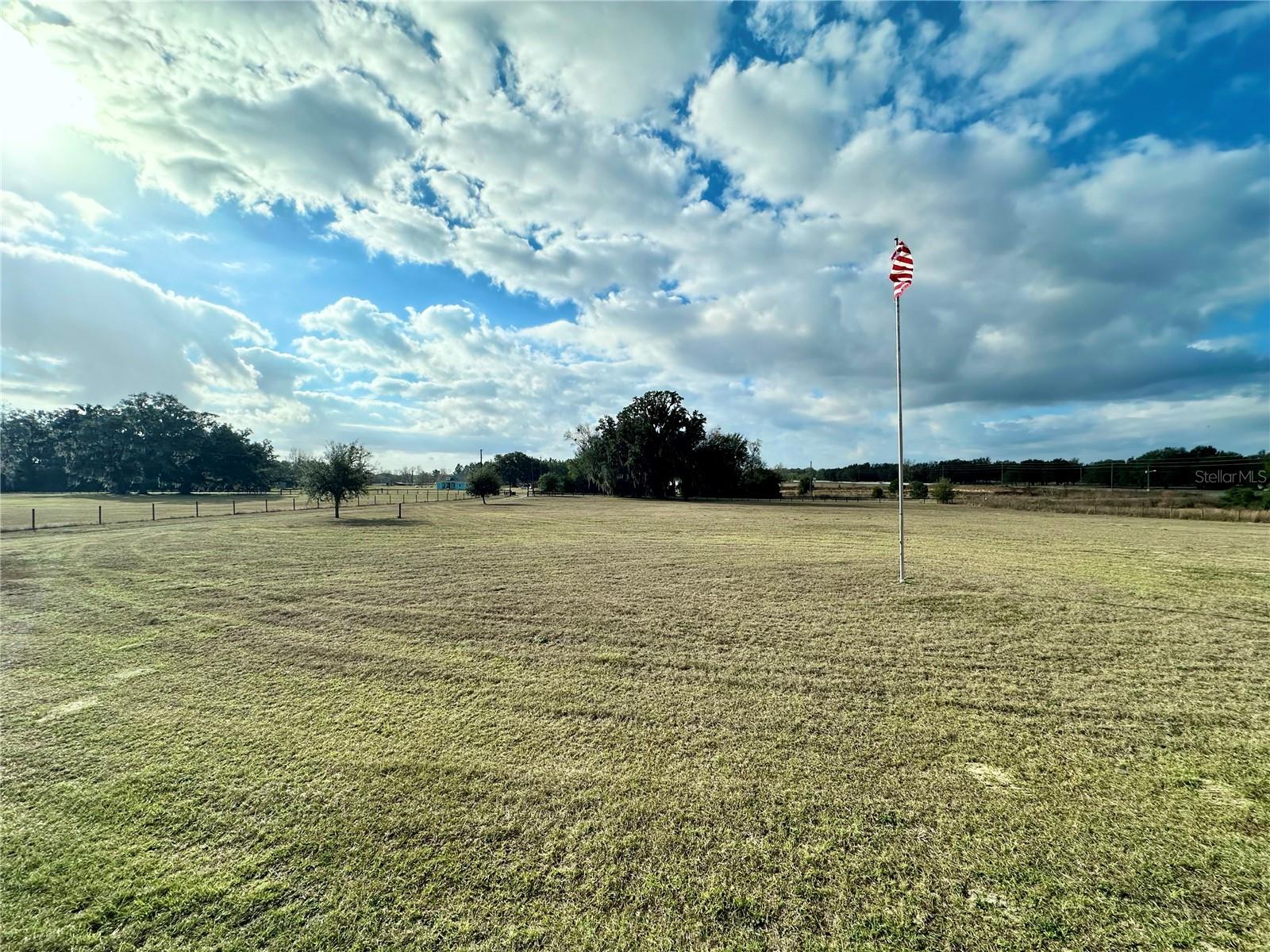 Residential in FORT WHITE 4