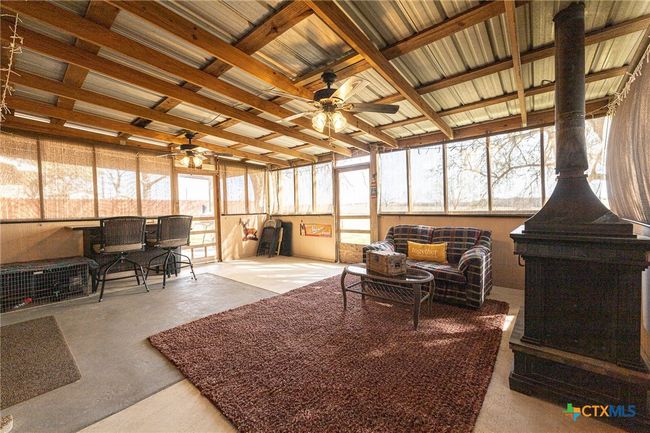 911 S Peck St, House other with 3 bedrooms, 2 bathrooms and null parking in Shiner TX | Image 23
