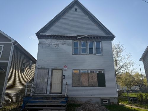 2118 N 38th St, Milwaukee, WI, 53208-1329 | Card Image