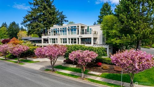 101-101 99th Ave Ne, Bellevue, WA, 98004-5400 | Card Image