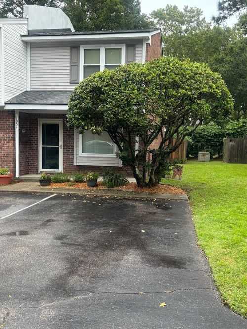 1057 Hunters Trce, Mount Pleasant, SC, 29464-3622 | Card Image