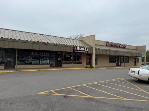 110-16-110 E Main St, Niles, MI, 49120-2200 | Card Image