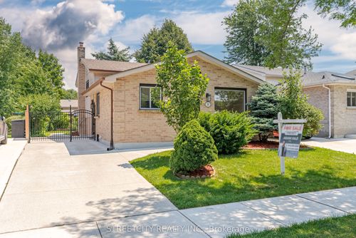 20 Fairchild Cres, London, ON, N6E3E2 | Card Image
