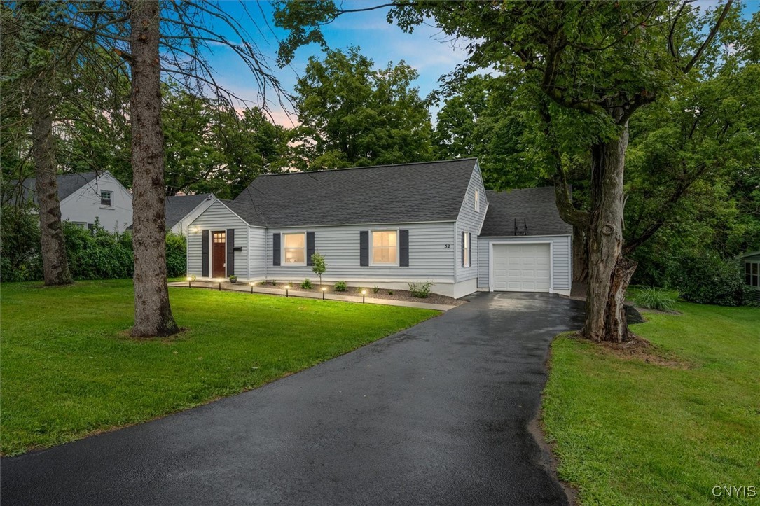 Beechwood Rd, New Hartford, NY 13413