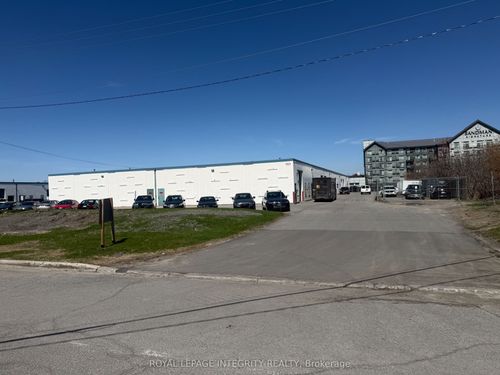 3-and-4-151 Bentley Avenue, Country Place - Pineglen - Crestview and Area, ON, K2E6T7 | Card Image