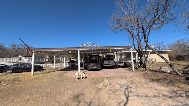 670 Quail Run, House other with 4 bedrooms, 3 bathrooms and null parking in Lytle TX | Image 5
