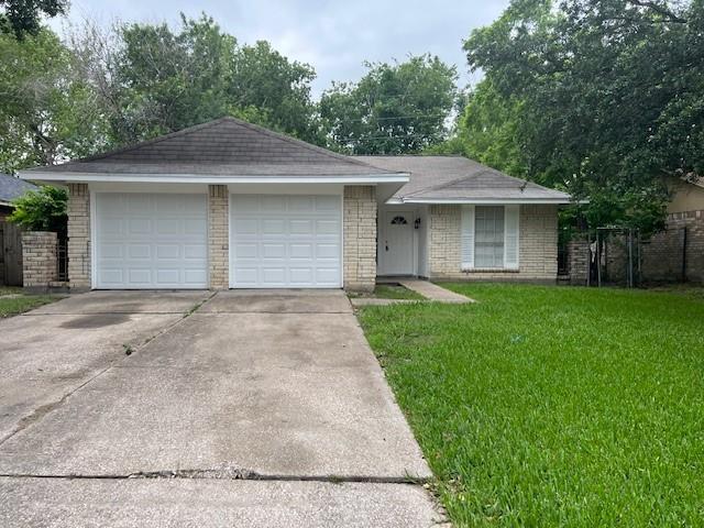 Log View Dr, Houston, TX 77040