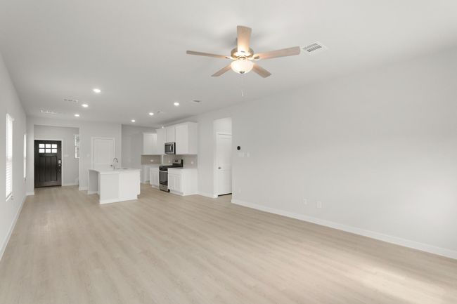110 Alset Cir, House other with 4 bedrooms, 3 bathrooms and 2 parking in Magnolia TX | Image 7