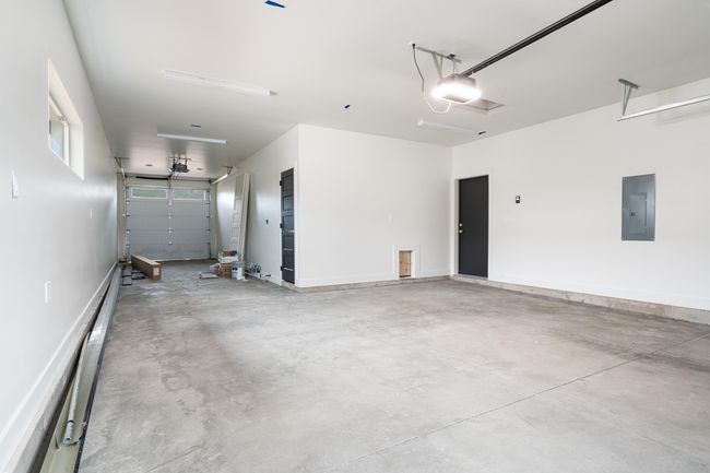 Garage | Image 37