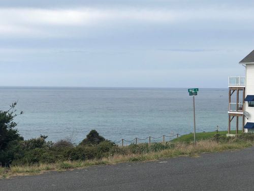 93 Dolphin Dr, Whitethorn, CA, 95589 | Card Image