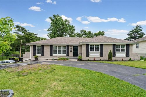 6901 Bluejacket St, Shawnee, KS, 66203-4109 | Card Image