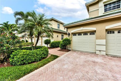 2-b-638 Vintage Reserve Cir, NAPLES, FL, 34119-1388 | Card Image