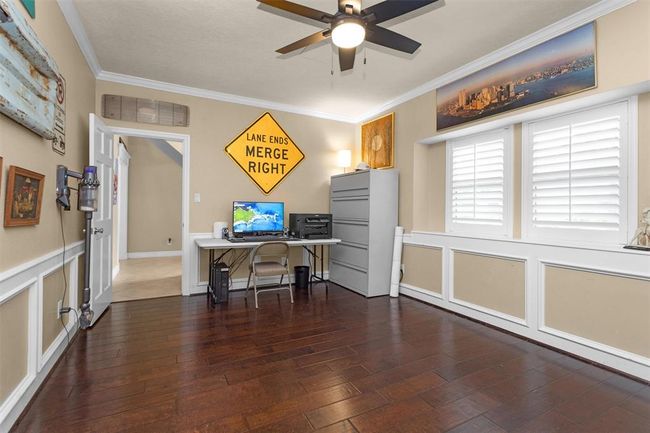 9311 Windrush Dr, House other with 4 bedrooms, 4 bathrooms and 2 parking in Spring TX | Image 7