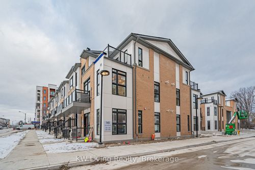 210-145 Canon Jackson Dr, York, ON, M6M0E1 | Card Image