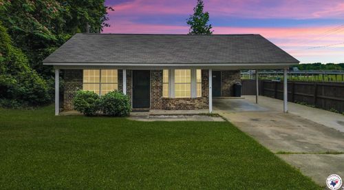 909 Pacific Ave, Wake Village, TX, 75501-6158 | Card Image