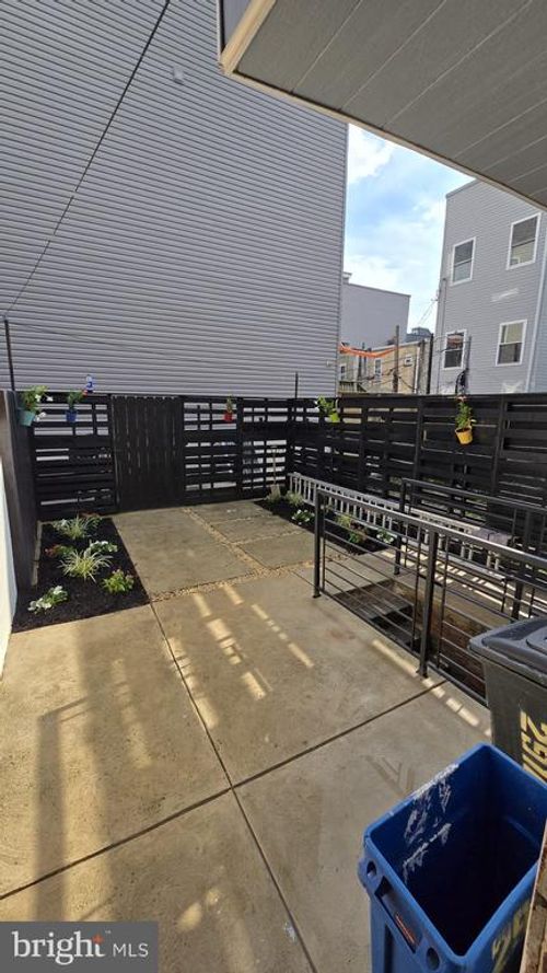 2916 W Thompson St, PHILADELPHIA, PA, 19121-4548 | Card Image