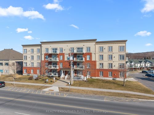 407-2921 Rue Laurier, Rockland, ON, K4K1V2 | Card Image