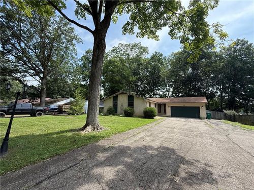 1442 Fudge Dr, Beavercreek, OH, 45434-6755 | Card Image