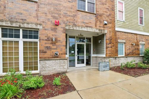 unit-208-2850 Cedar Ave S, Minneapolis, MN, 55407-5551 | Card Image