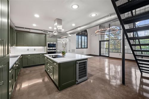 unit-110-1025 S Shepherd Dr, Houston, TX, 77019-3632 | Card Image