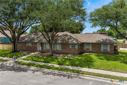 608 Rosewood Drive, Victoria, TX, 77901 | Card Image