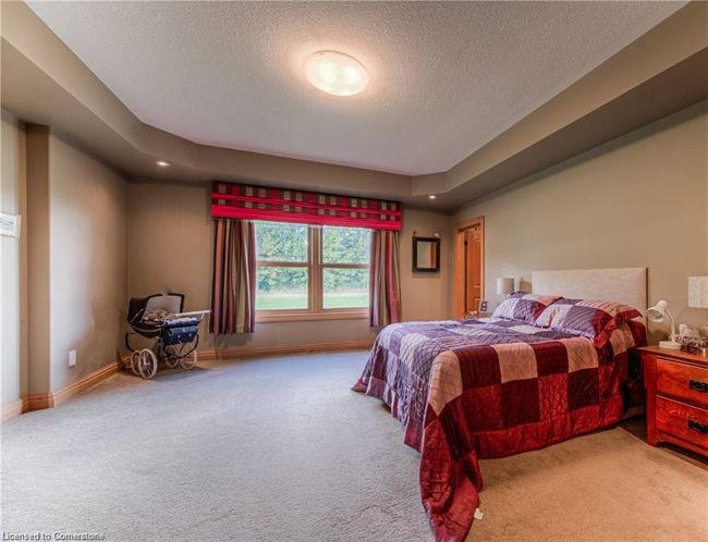 1098 Wurster Pl, House other with 11 bedrooms, 10 bathrooms and 14 parking in Breslau ON | Image 22
