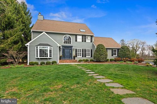 7 Chadwell Ct, Pennington, NJ, 08534-2326 | Card Image