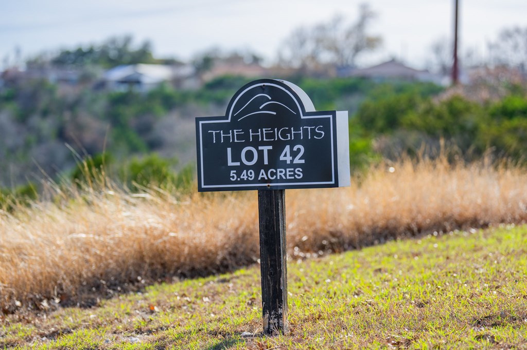 Land in Kerrville 4