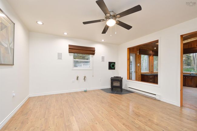 8816 E Bay Highway, House other with 6 bedrooms, 3 bathrooms and null parking in Middle Cape NS | Image 15