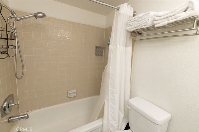 5 - 41764 Brownie Ln, Condo with 2 bedrooms, 2 bathrooms and 2 parking in Big Bear Lake CA | Image 10