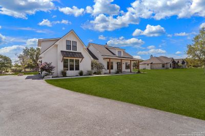 2152 Palomino Springs, House other with 5 bedrooms, 3 bathrooms and null parking in Bandera TX | Image 3