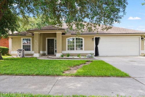 9454 Staplehurst Dr, Jacksonville, FL, 32244-8414 | Card Image