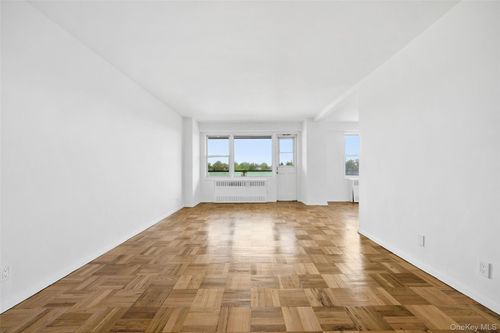 5j-1853 Central Park Avenue, Yonkers, NY, 10710 | Card Image