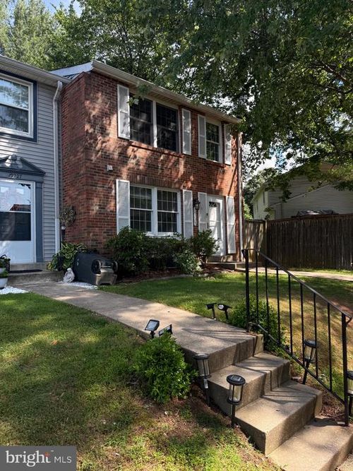 19225 Warrior Brook Dr, GERMANTOWN, MD, 20874-1477 | Card Image
