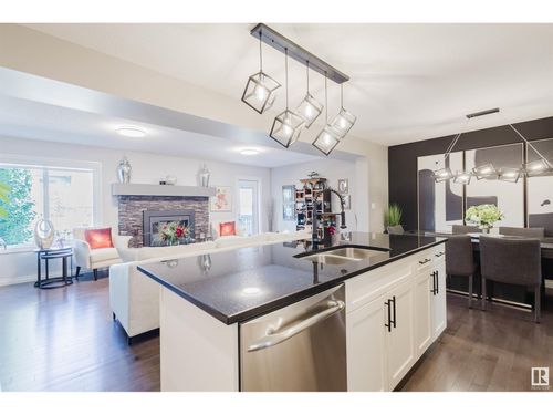 1109 176 St Sw, Edmonton, AB, T6W2B7 | Card Image