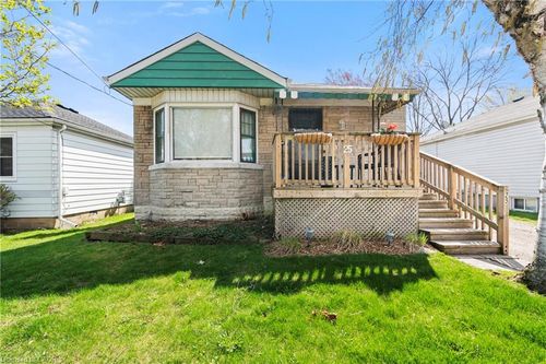 25 East 39th Street, Hamilton, ON, L8V4G9 | Card Image