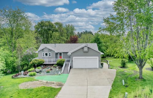 8751 212th Street Ct N, Forest Lake, MN, 55025-9591 | Card Image