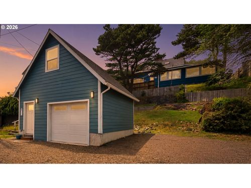 553 N Miller St, Rockaway Beach, OR, 97136-9911 | Card Image
