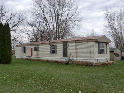 301 E Prevo St, Medaryville, IN, 47957 | Card Image